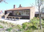 2. Buitentafel DOP-gebouw op het vernieuwde terras 09-05-2016